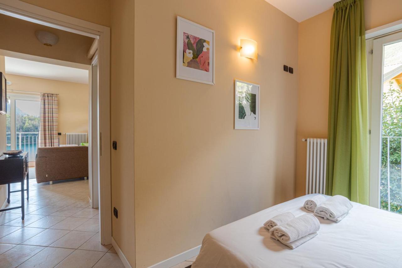 Lake Como Apartment With Balcony And Private Parking Ossuccio Екстериор снимка