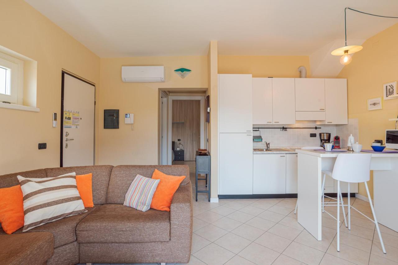 Lake Como Apartment With Balcony And Private Parking Ossuccio Екстериор снимка